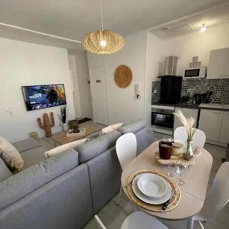 Le Boheme - Centre Ville, Netflix Et Wifi, Parking, Ideal Familles, Couples Et Voyages D'affaire Niort